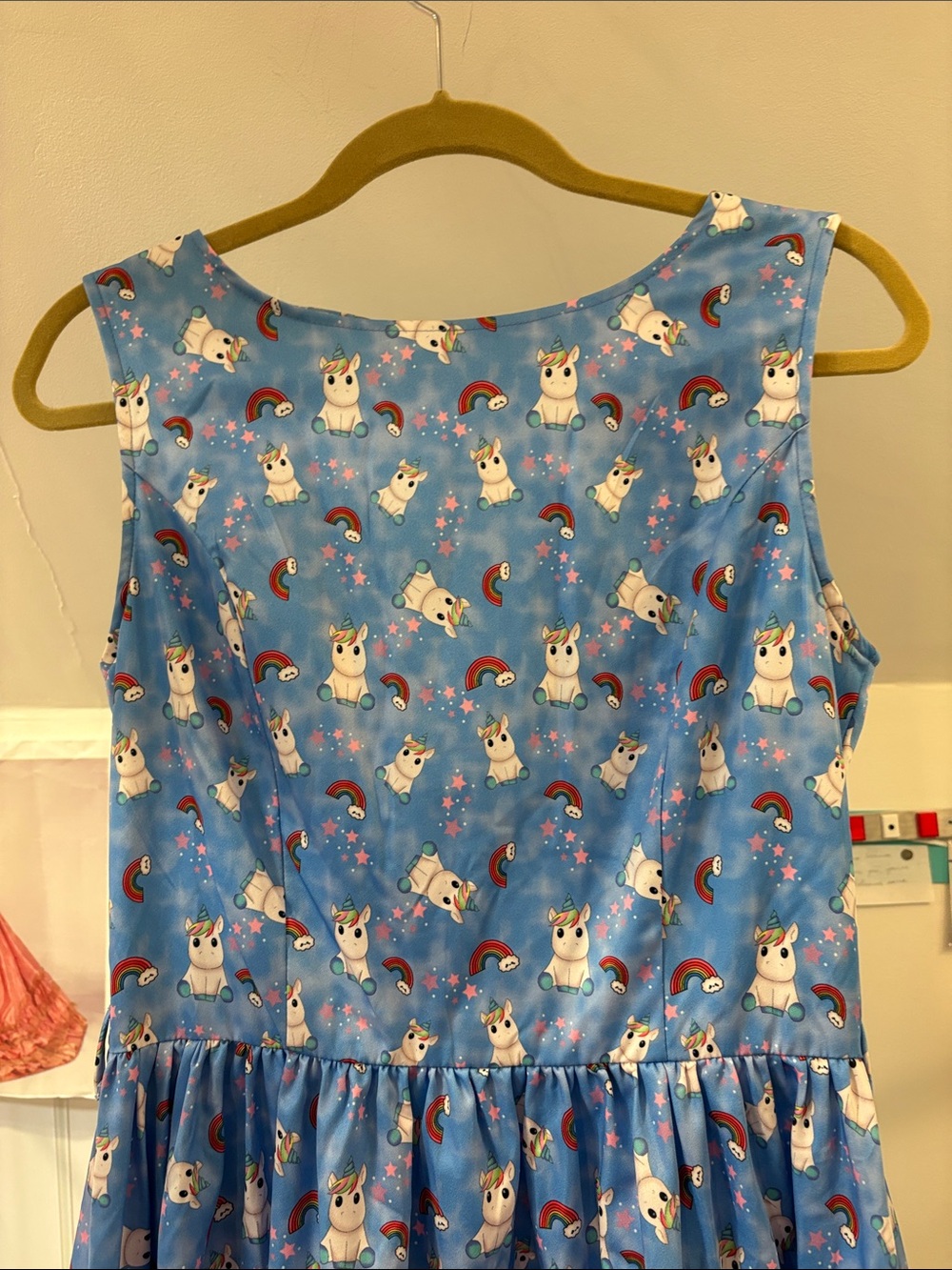 Lindy Bop Unicorn Print Sleeveless Dress - Picture 2 of 4